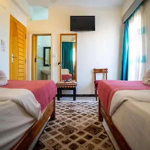  Hostal Venus 日本人 大歓迎 Egipto